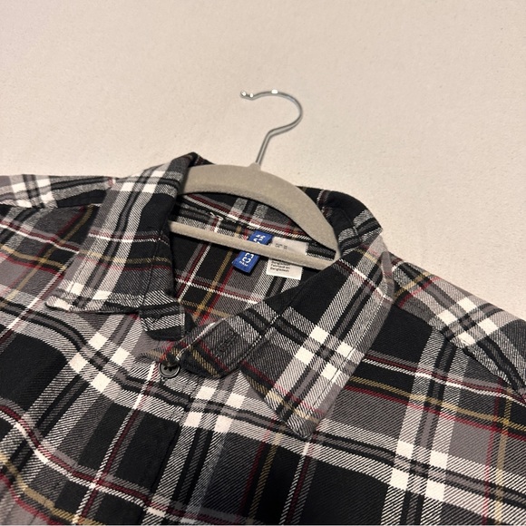 H&M Men’s Fall Flannel shirt Size Medium - Picture 2 of 3